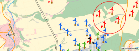Kreis Paderborn lehnt vier Windkraftanlagen in Etteln ab: Die Anlagen in rot befinden sich in Planung, die jetzt abgelehnten Anlagen sind eingekreist, blau eingefärbte Windkraftanlagen sind genehmigt, grün eingefärbt bedeutet, in Betrieb, das schwarze Symbol bedeutet, Rückbau vorgesehen.